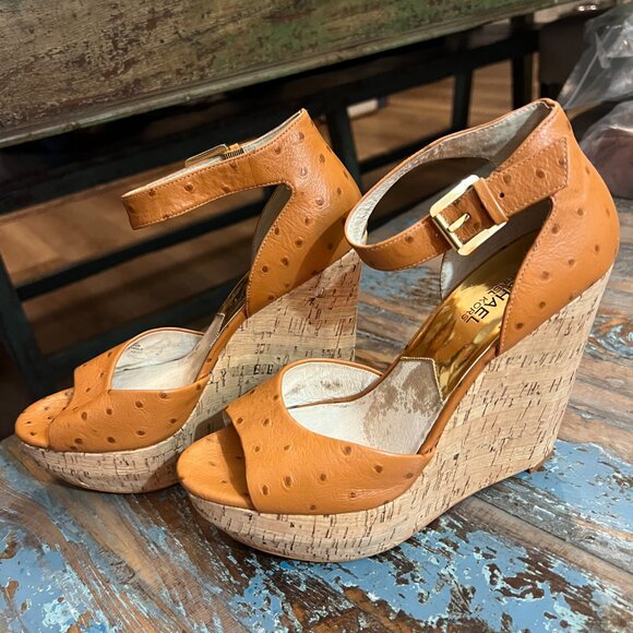 MICHAEL by Michael Kors Ostrich 5” Cork Wedges, SZ 8M - Picture 2 of 4